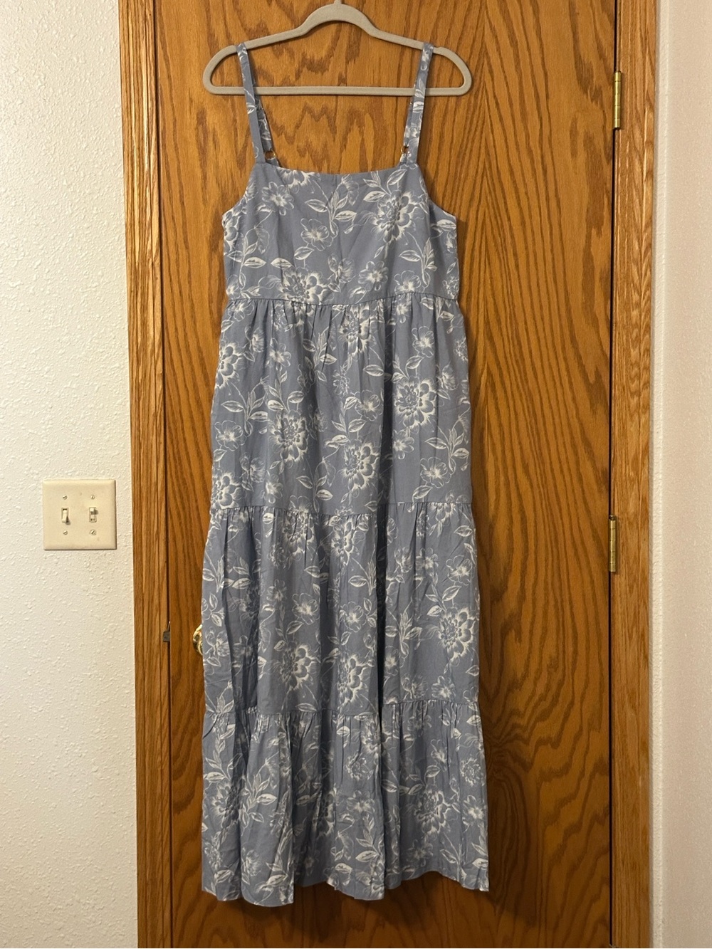 Hermoza Shea Blue Floral Tiered Maxi Dress - NWT - Size M
